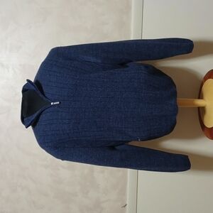 Geoffrey Beene Sweater size XL in beautiful medium blue heather color